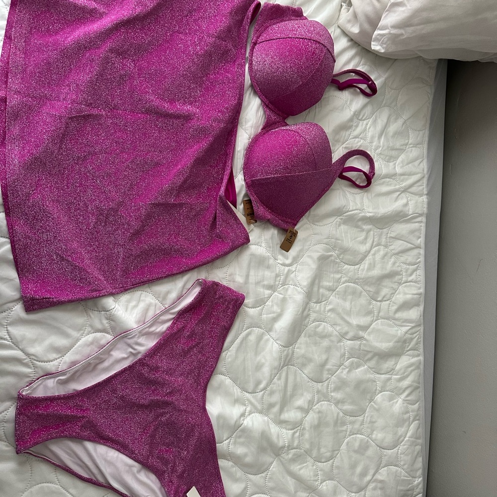 Victoria Secret 3 Piece mid rise Bikini Set